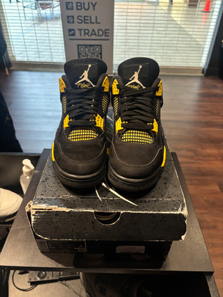 Jordan 4 Retro Thunder (2012)